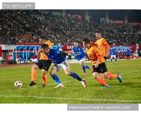 绿茵赛场聚焦核心球星闪耀全场引领团队追逐胜利梦想